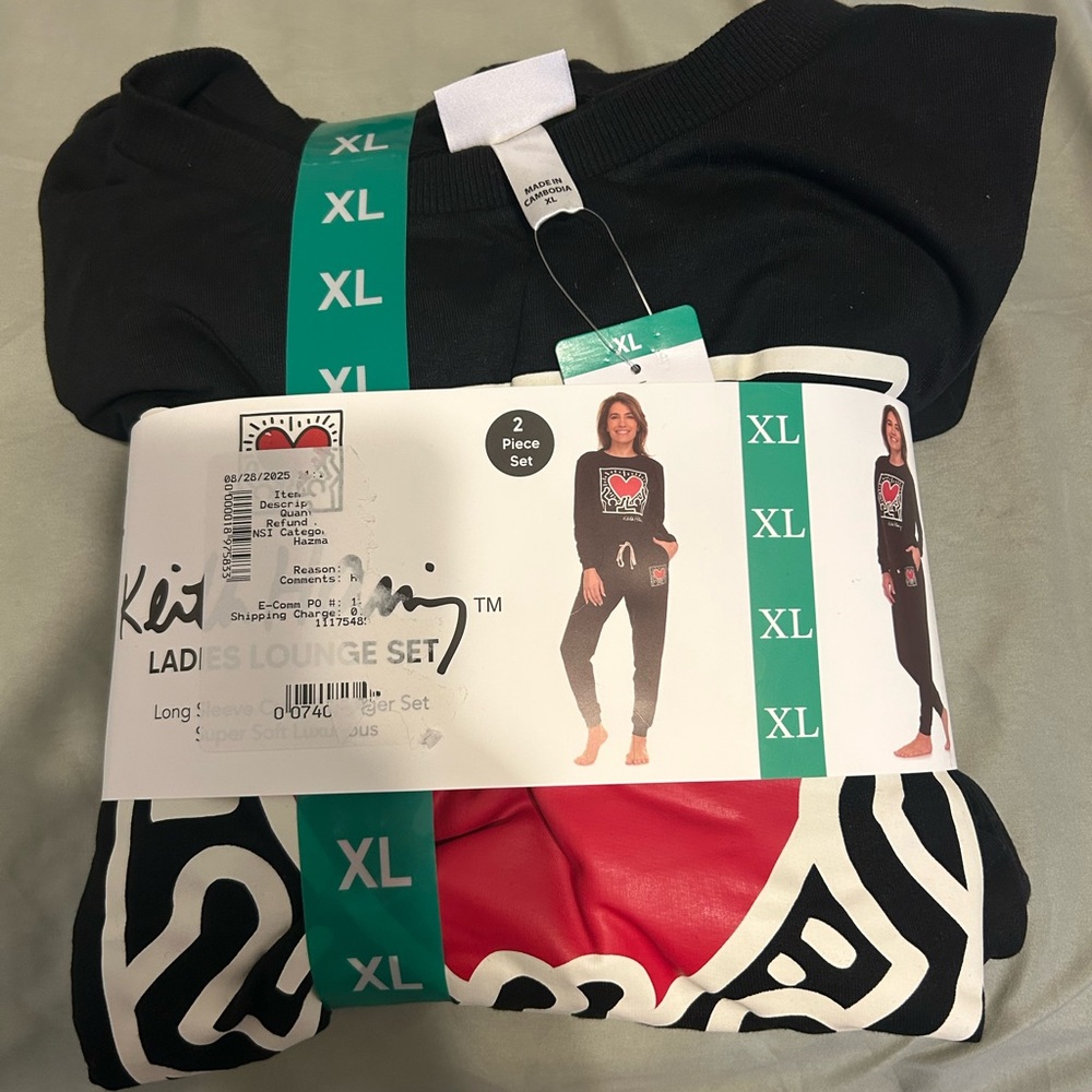 Kleita Ladies Black Lounge Set